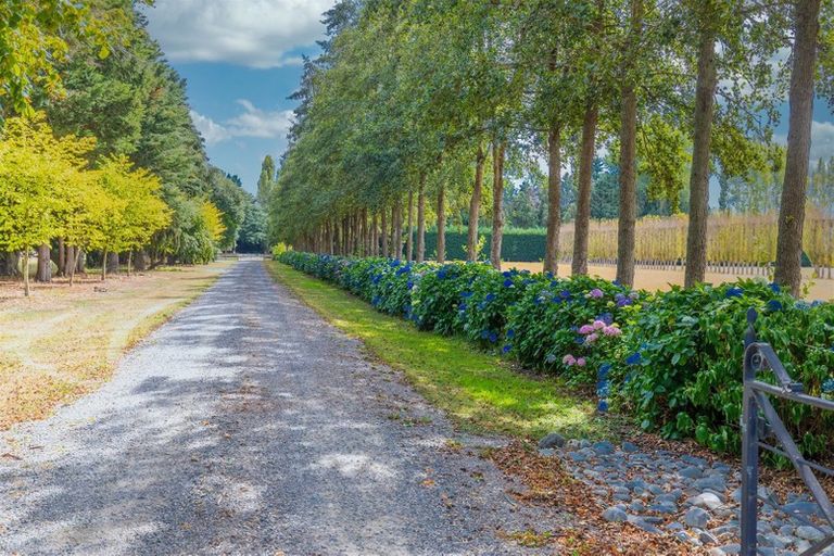 Photo of property in 1009 Wolffs Road, West Eyreton, Rangiora, 7476