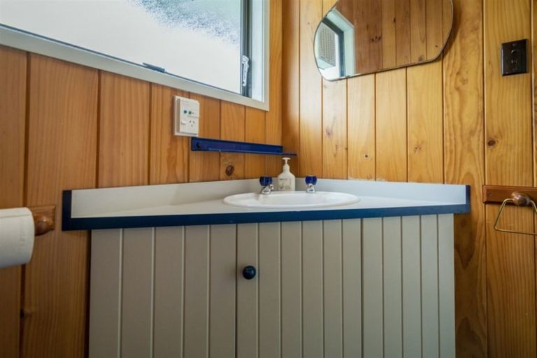 Photo of property in 15 Gray Avenue, Kuaotunu West, Whitianga, 3592