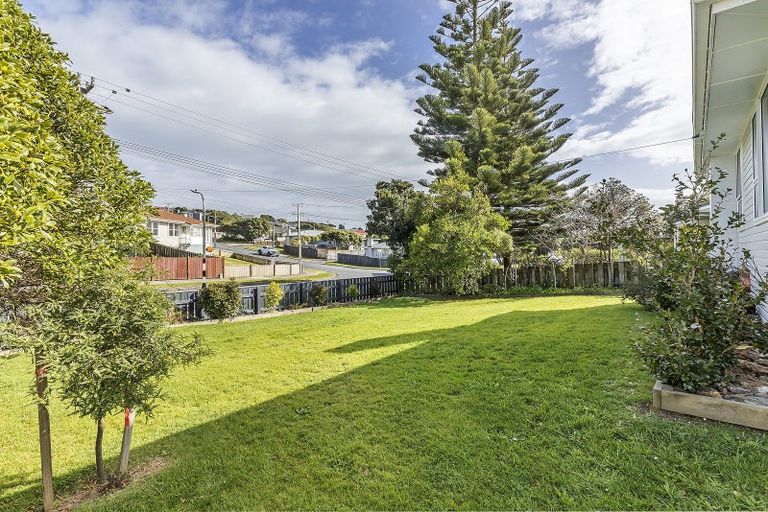Photo of property in 34 Opapa Street, Titahi Bay, Porirua, 5022