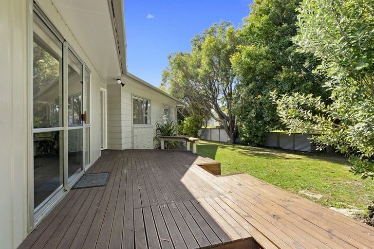Photo of property in 3 Palliser Place, Milson, Palmerston North, 4414