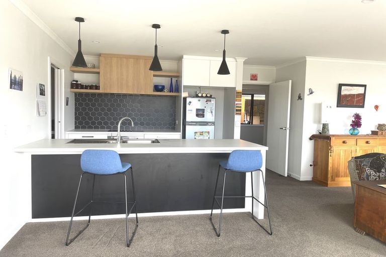 Photo of property in 4 Mcdonald Place, Collingwood, 7073