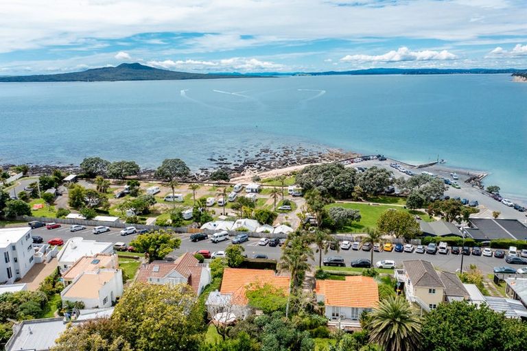 Photo of property in 3 Alison Avenue, Takapuna, Auckland, 0622