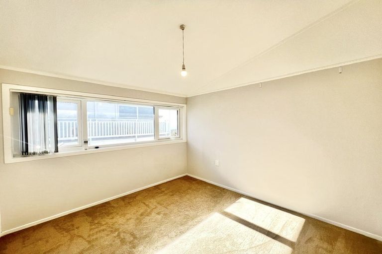 Photo of property in 2/112 Sunrise Avenue, Mairangi Bay, Auckland, 0630