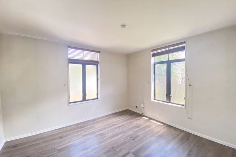 Photo of property in 60 Baverstock Road, Flat Bush, Auckland, 2016