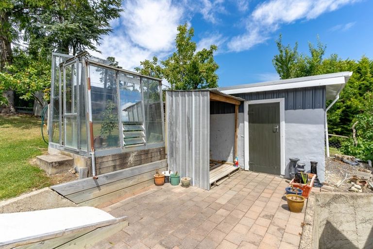 Photo of property in 16 Braeside, Kinmont Park, Mosgiel, 9024