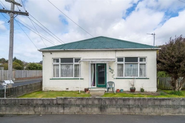 Photo of property in 39 Selwyn Street, North East Valley, Dunedin, 9010