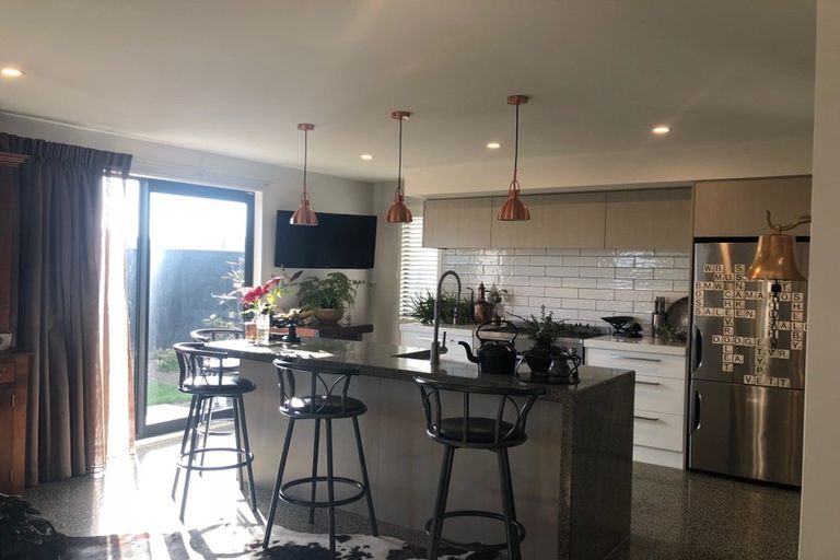 Photo of property in 10 Westmere Mews, West Melton, 7618