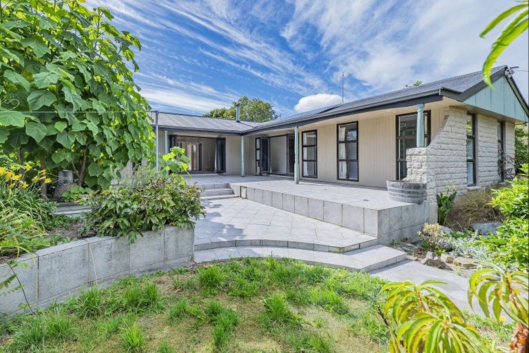 Photo of property in 12 Bowen Street, Southbridge, 7602