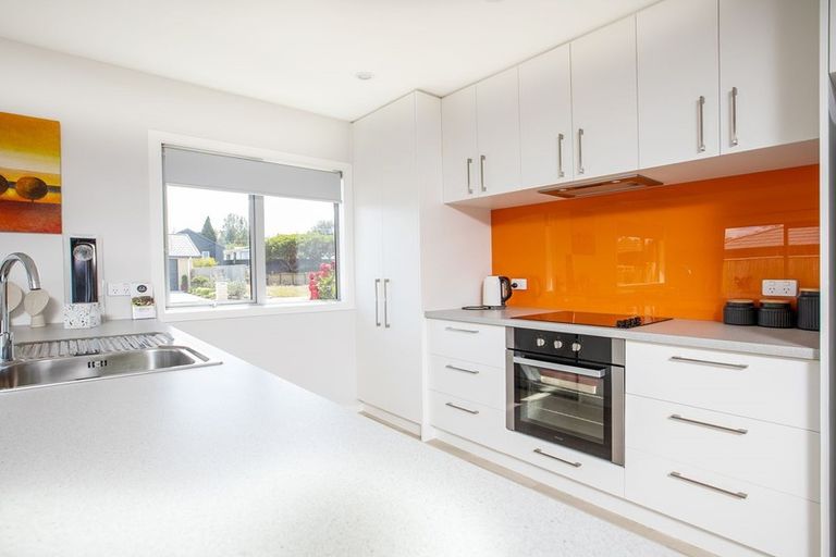 Photo of property in 18 Tarata Grove, Lansdowne, Masterton, 5810