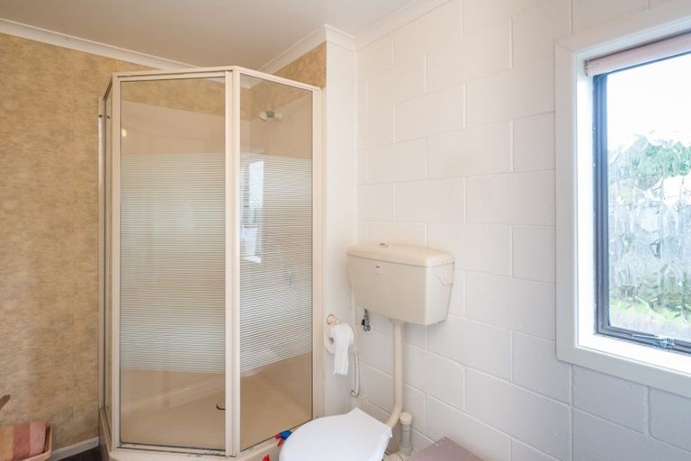 Photo of property in 5 Mahoe Street, Otaki Beach, Otaki, 5512