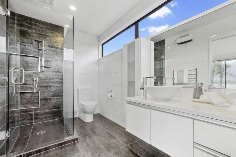 Photo of property in 1/16 Oleander, Farm Cove, Auckland, 2012