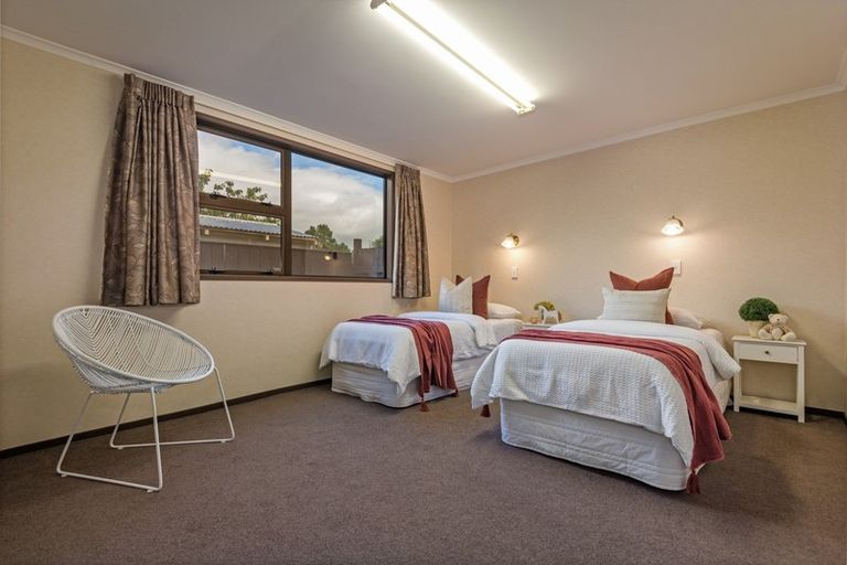 Photo of property in 18 Brightwater Terrace, Terrace End, Palmerston North, 4410