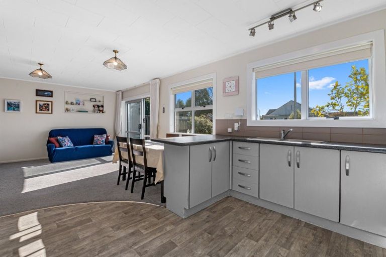 Photo of property in 18b Seddon Street, Glenholme, Rotorua, 3010