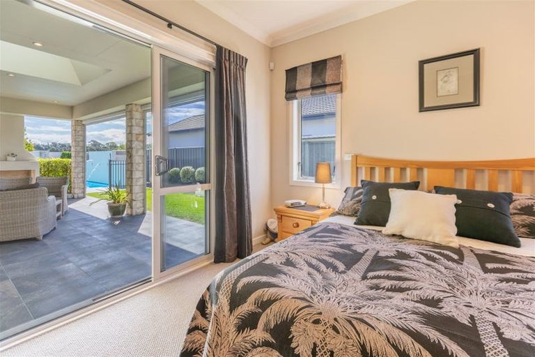 Photo of property in 12 Orotu Drive, Poraiti, Napier, 4112