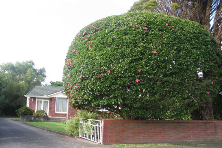 Photo of property in 30 Wai-iti Crescent, Woburn, Lower Hutt, 5010