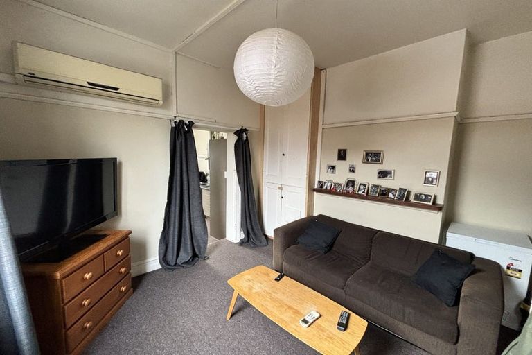 Photo of property in 12 Howe Street, North Dunedin, Dunedin, 9016