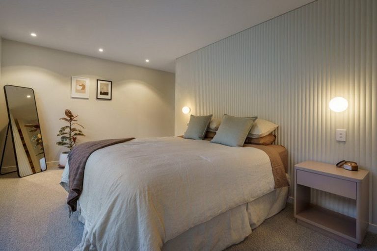 Photo of property in 35 Jack Hanley Drive, Jacks Point, Queenstown, 9371