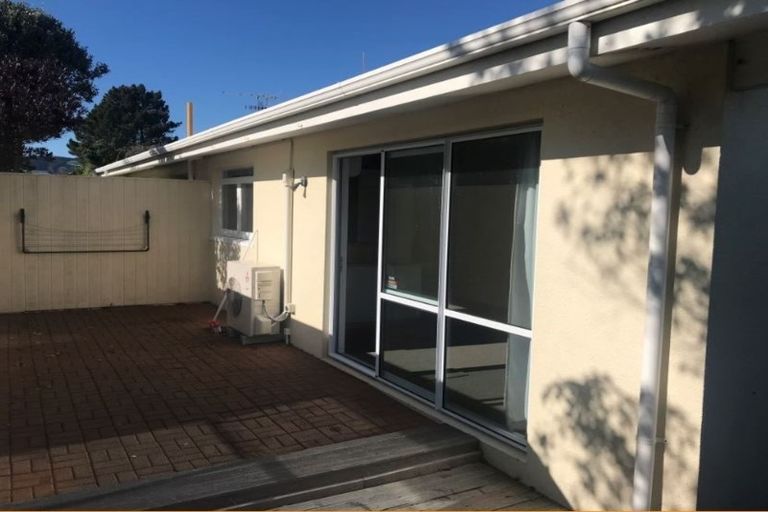 Photo of property in 18 Queens Road, Waikanae Beach, Waikanae, 5036