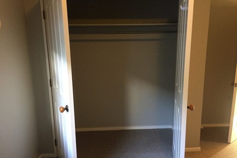 Photo of property in 1a Roy Street, Tawa, Wellington, 5028