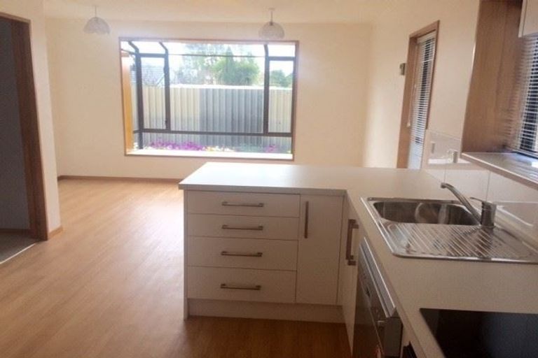 Photo of property in 8 Grants Road, Papanui, Christchurch, 8053