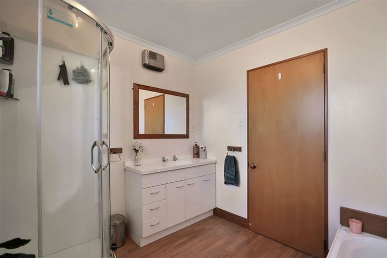 Photo of property in 10 Nixon Street, Tinwald, Ashburton, 7700