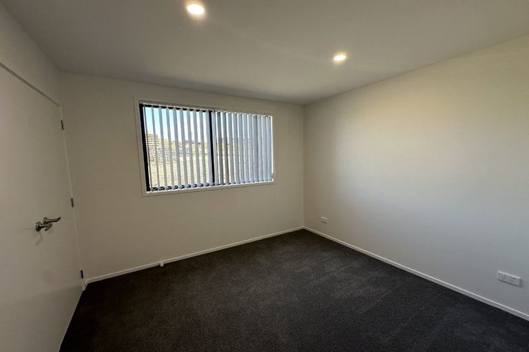 Photo of property in 25 Olearia Street, Totara Park, 2019