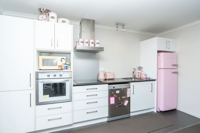 Photo of property in 2/28 Fifth Avenue, Enderley, Hamilton, 3214