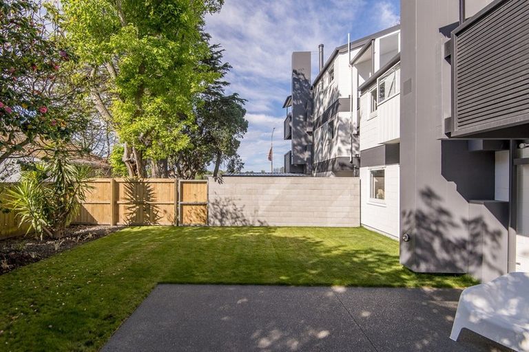 Photo of property in 1/63 Papanui Road, Merivale, Christchurch, 8014