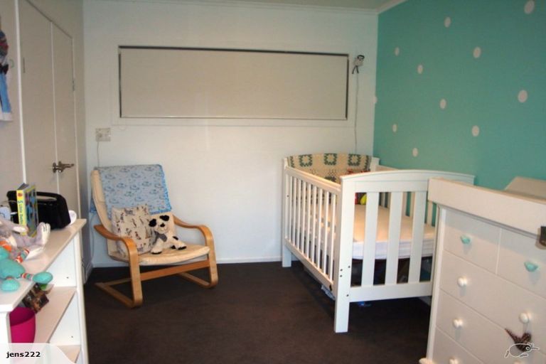 Photo of property in 7 Lake Road, Northcote, Auckland, 0627