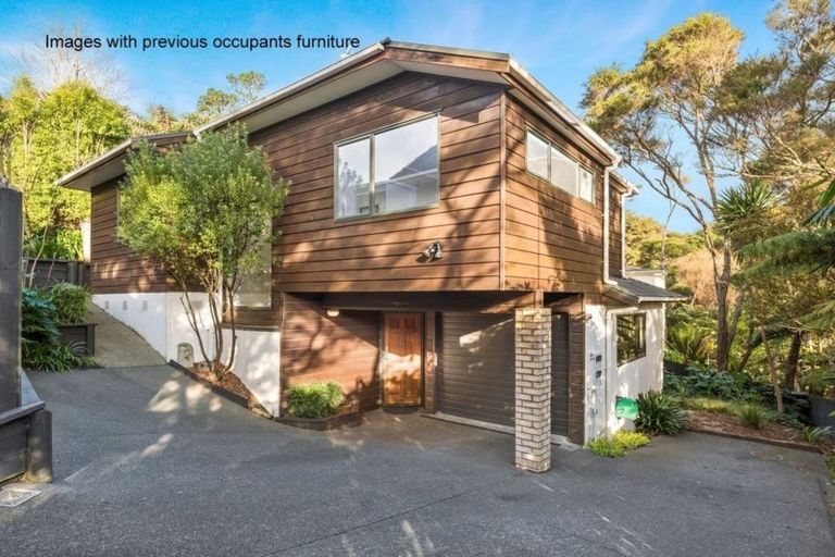 Photo of property in 2/46 Powrie Street, Glenfield, Auckland, 0629