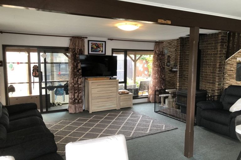 Photo of property in 162 Mcmurdo Street, Tinwald, Ashburton, 7700