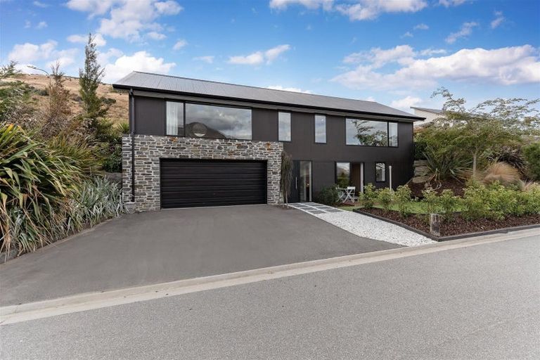 Photo of property in 1 Batsford Lane, Lower Shotover, Queenstown, 9371