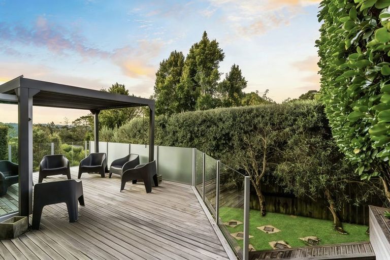 Photo of property in 168 Kittiwake Drive, Schnapper Rock, Auckland, 0632