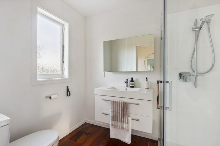 Photo of property in 1 Park Avenue, Birkenhead, Auckland, 0626