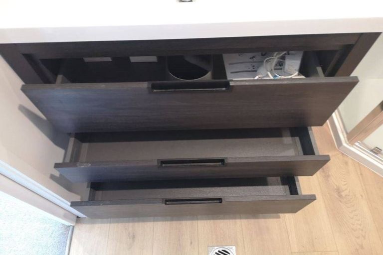 Photo of property in 1/2 Scotland Place, Hillcrest, Hamilton, 3216