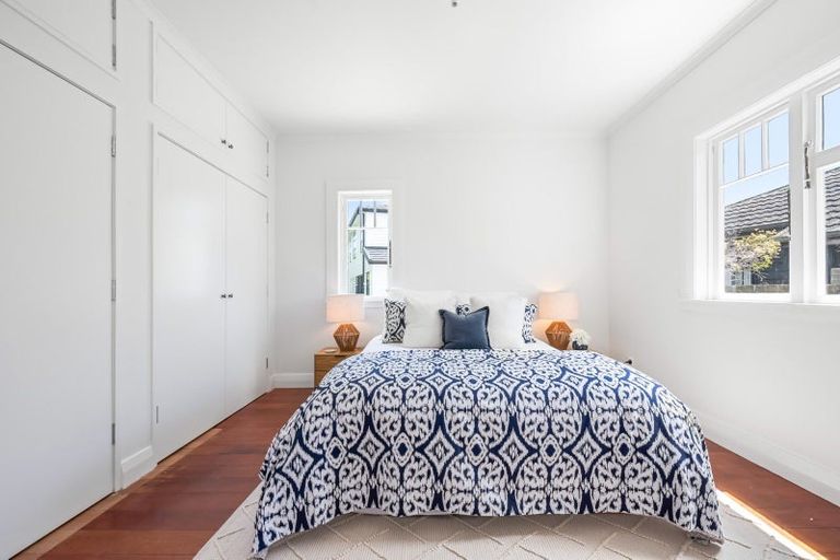 Photo of property in 1-2/6a Pohutukawa Street, Woburn, Lower Hutt, 5010