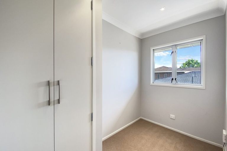 Photo of property in 211 Royal Road, Massey, Auckland, 0614