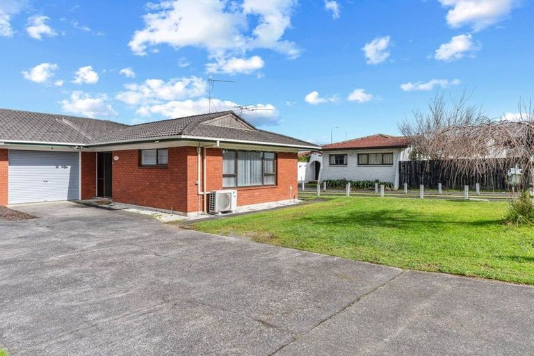 Photo of property in 106b Beach Road, Pahurehure, Papakura, 2113