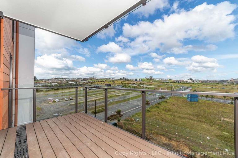 Photo of property in 102/3 Kaipiho Lane, Albany, Auckland, 0632