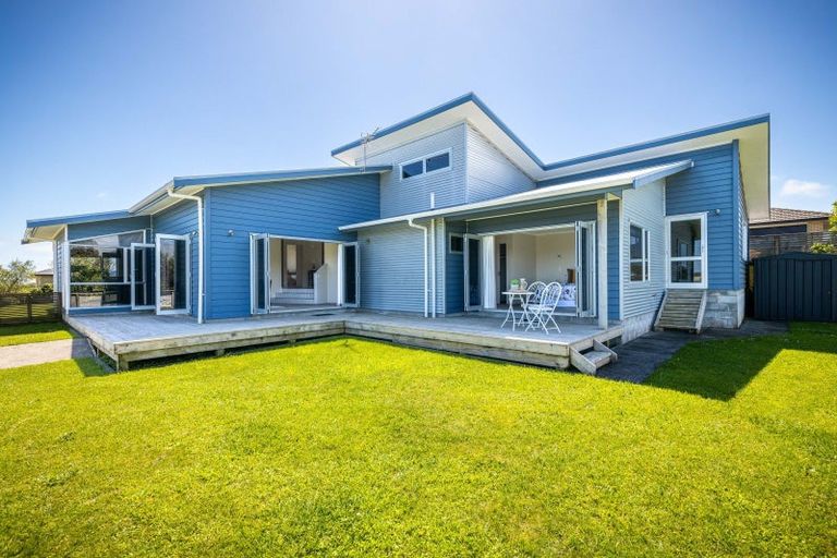 Photo of property in 36 Karamea Street, Whalers Gate, New Plymouth, 4310