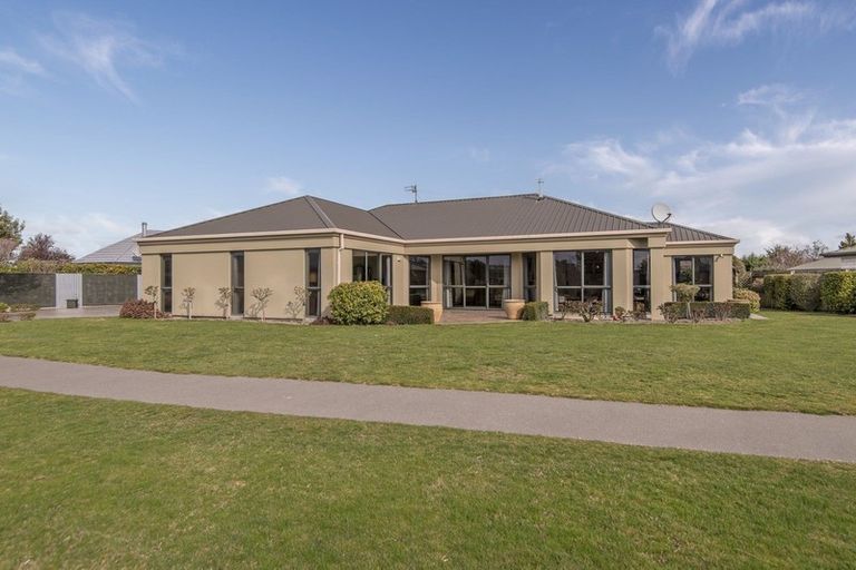 Photo of property in 3 Devon Crescent, Darfield, 7510