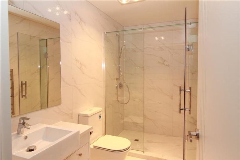 Photo of property in 9 Karokaro Road, Takanini, 2112