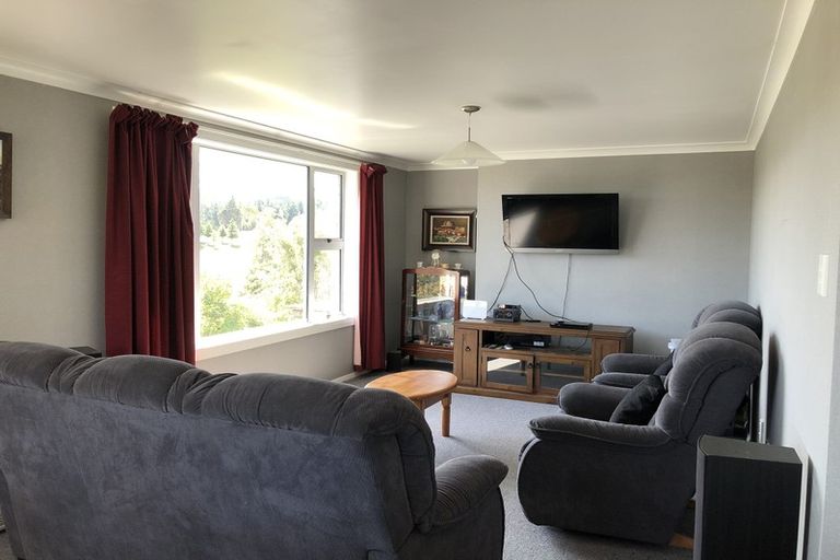 Photo of property in 22 Golfers Drive, Balclutha, 9230