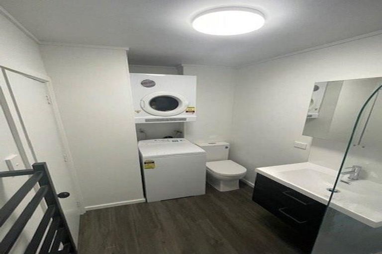 Photo of property in 4 Raroa Road, Kelburn, Wellington, 6012