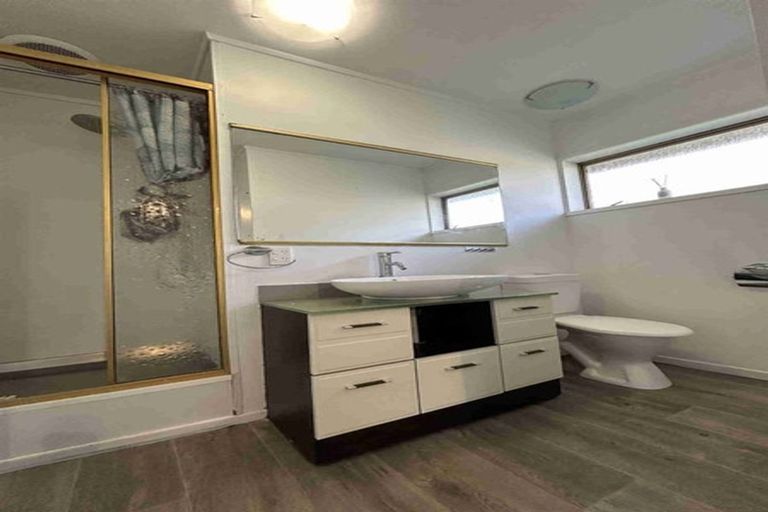 Photo of property in 116 Glenmore Road, Sunnyhills, Auckland, 2010