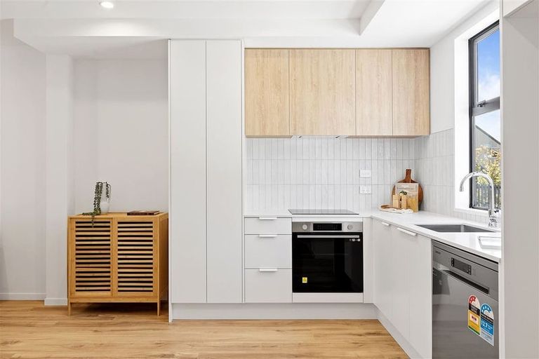 Photo of property in 83c Browns Road, St Albans, Christchurch, 8052