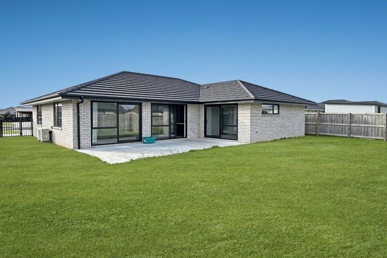 Photo of property in 13 Ballantyne Avenue, Te Kauwhata, 3710