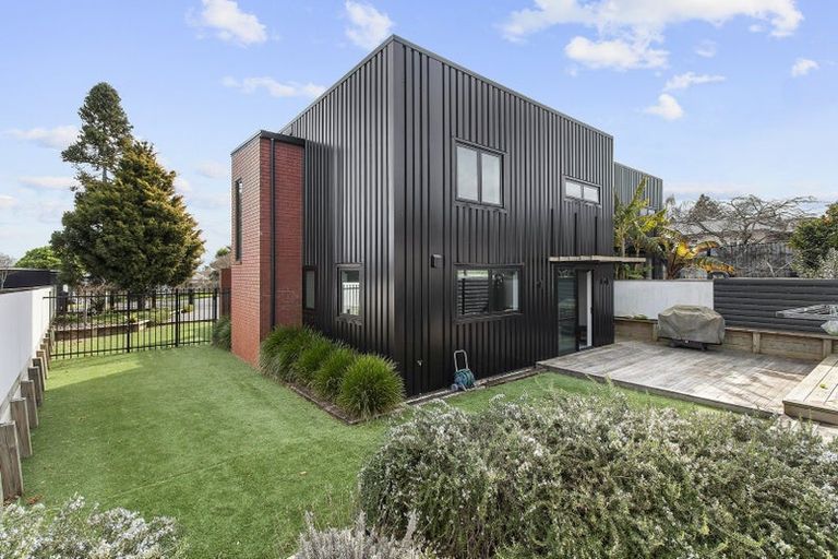 Photo of property in 1/27 Joffre Street, Frankton, Hamilton, 3204