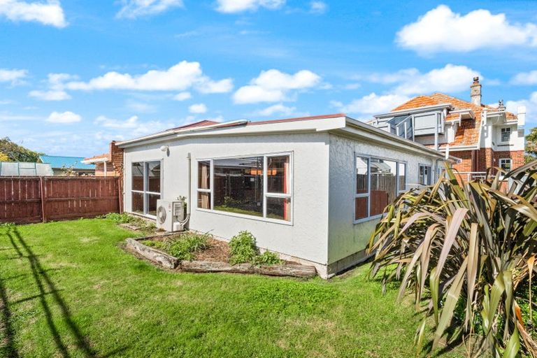 Photo of property in 71 Prince Albert Road, Saint Kilda, Dunedin, 9012