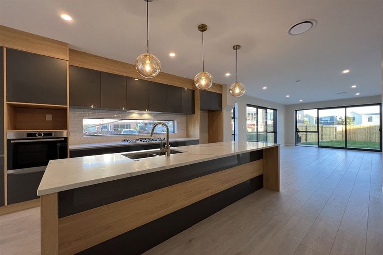 Photo of property in 27 Desalt Drive, Hobsonville, Auckland, 0616